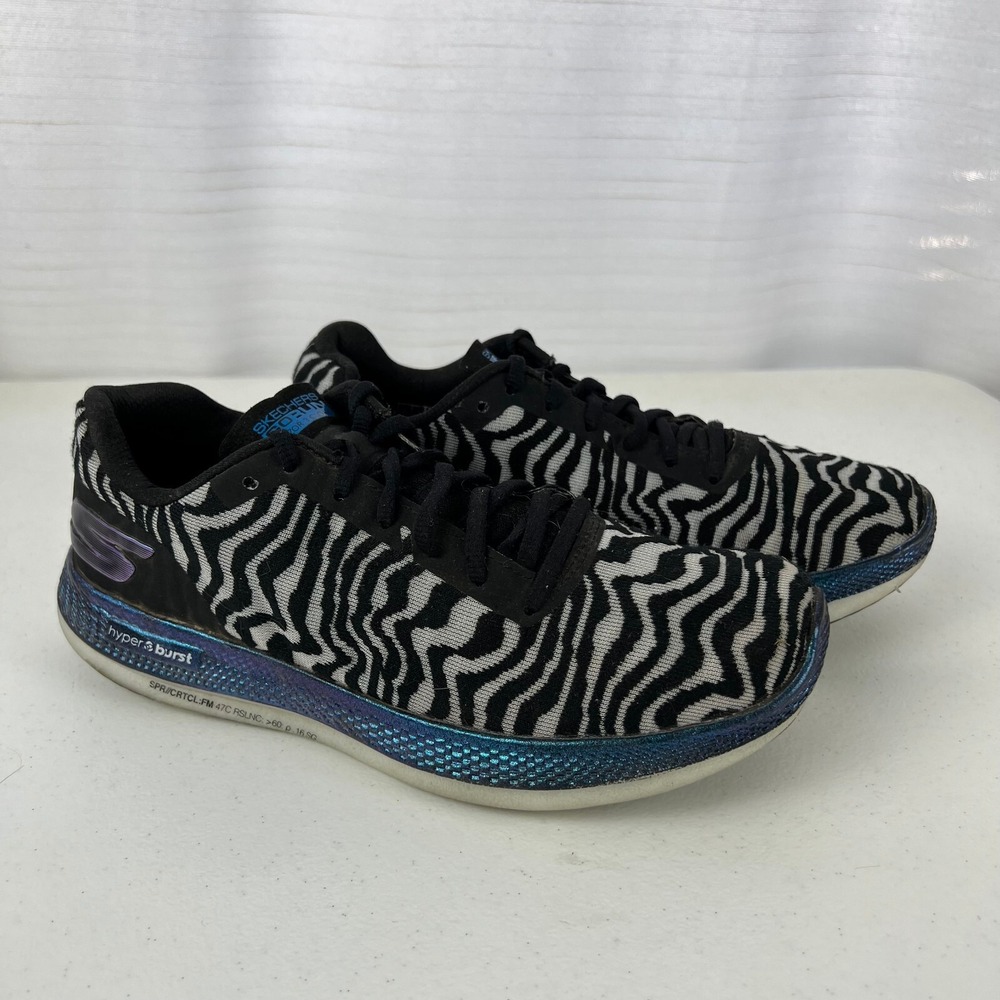 Skechers Go Run Razor 3 Cloak Running Shoes Womens 6 Black Zebra Lace Up Low Top